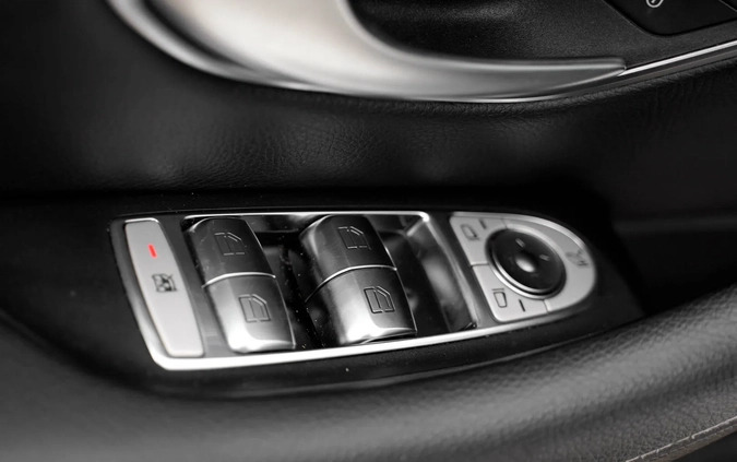 Mercedes-Benz Klasa E cena 155000 przebieg: 240000, rok produkcji 2016 z Góra małe 596